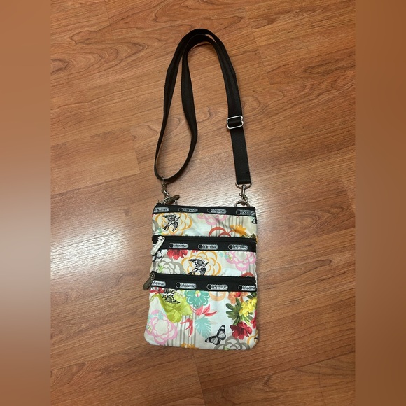 Lesportsac Handbags - LeSportSac Crossbody Bag Multi-Color Floral Triple Zip